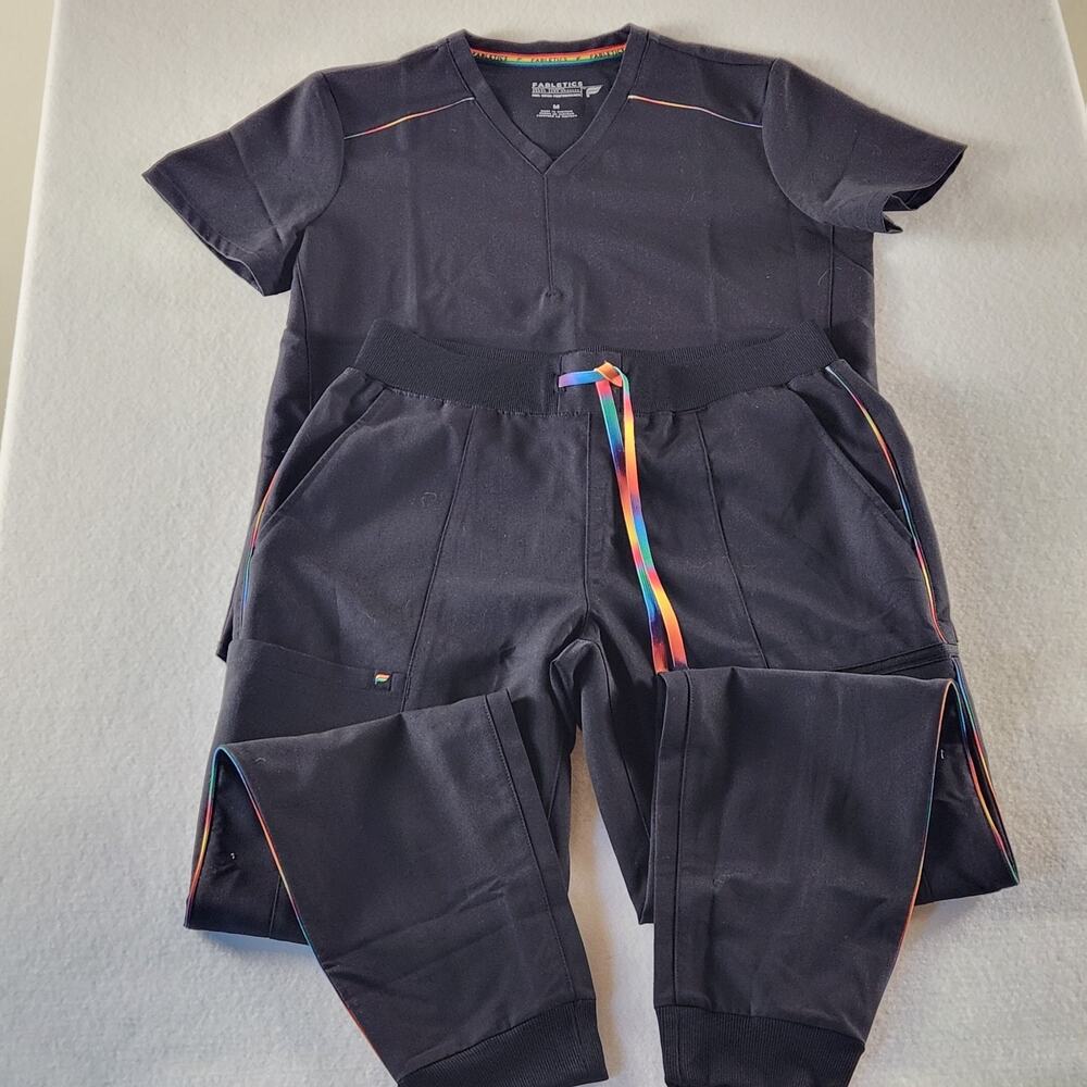 Fabletics Women's Scrub Set Size M Black V-Neck Top And Elastic Tie Joggers